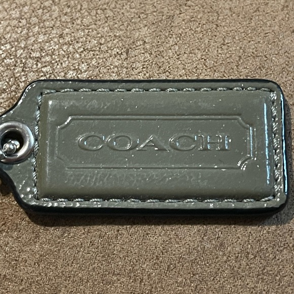 Coach patent leather hang tag - Picture 1 of 5